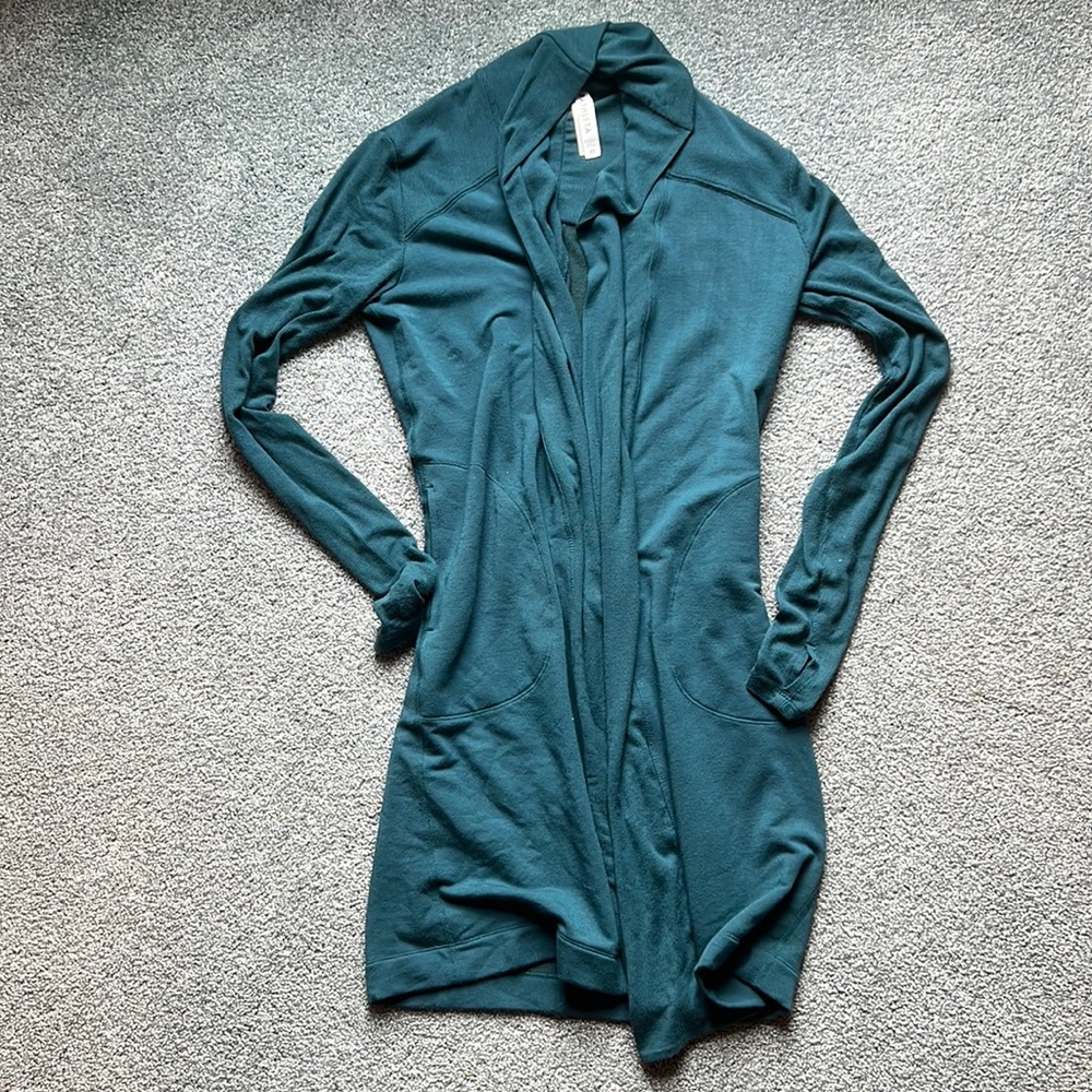 Athleta pranayama wrap